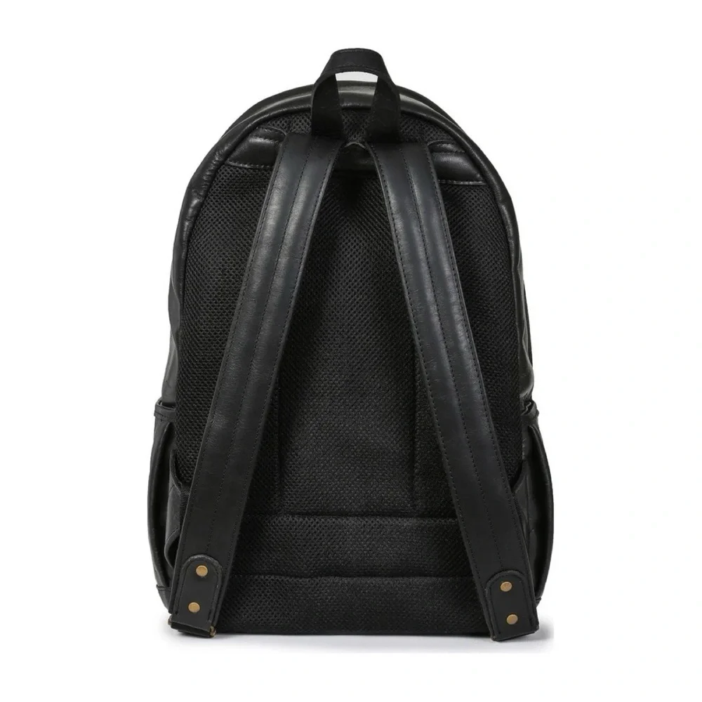 Ona gorgeous black